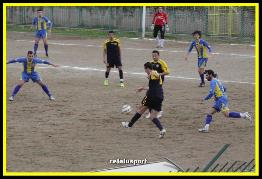 111210 Futura 086_tn.jpg